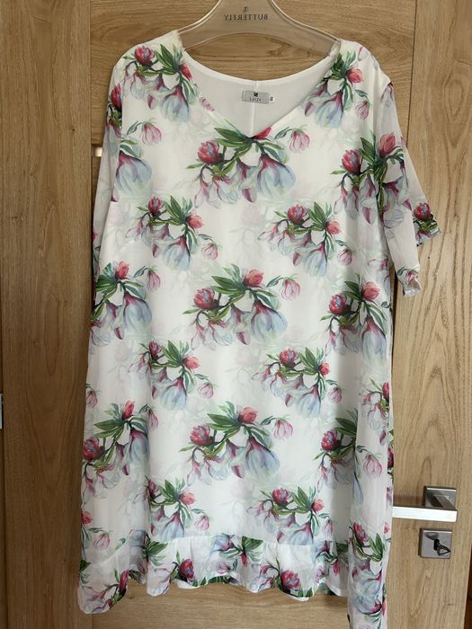 Elegancka Sukienka w kwiatki