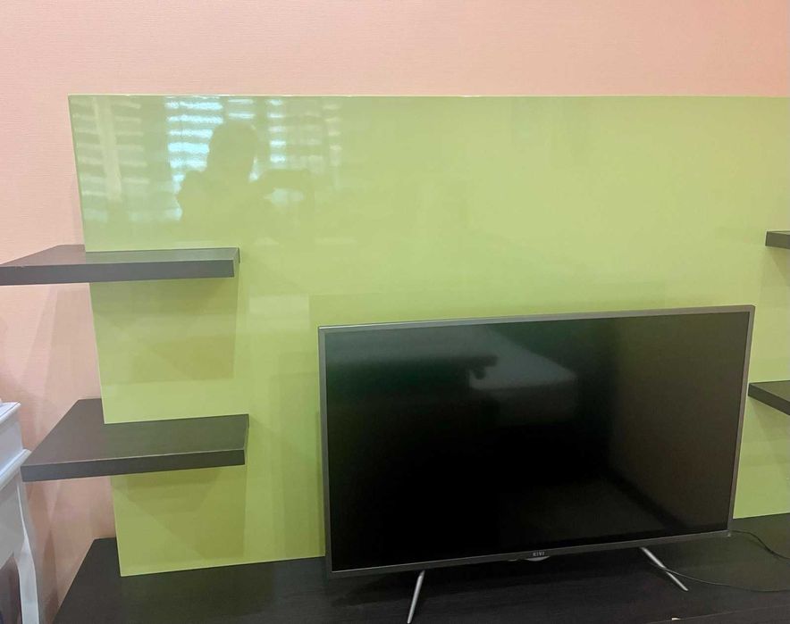 Стінка дизайнерська