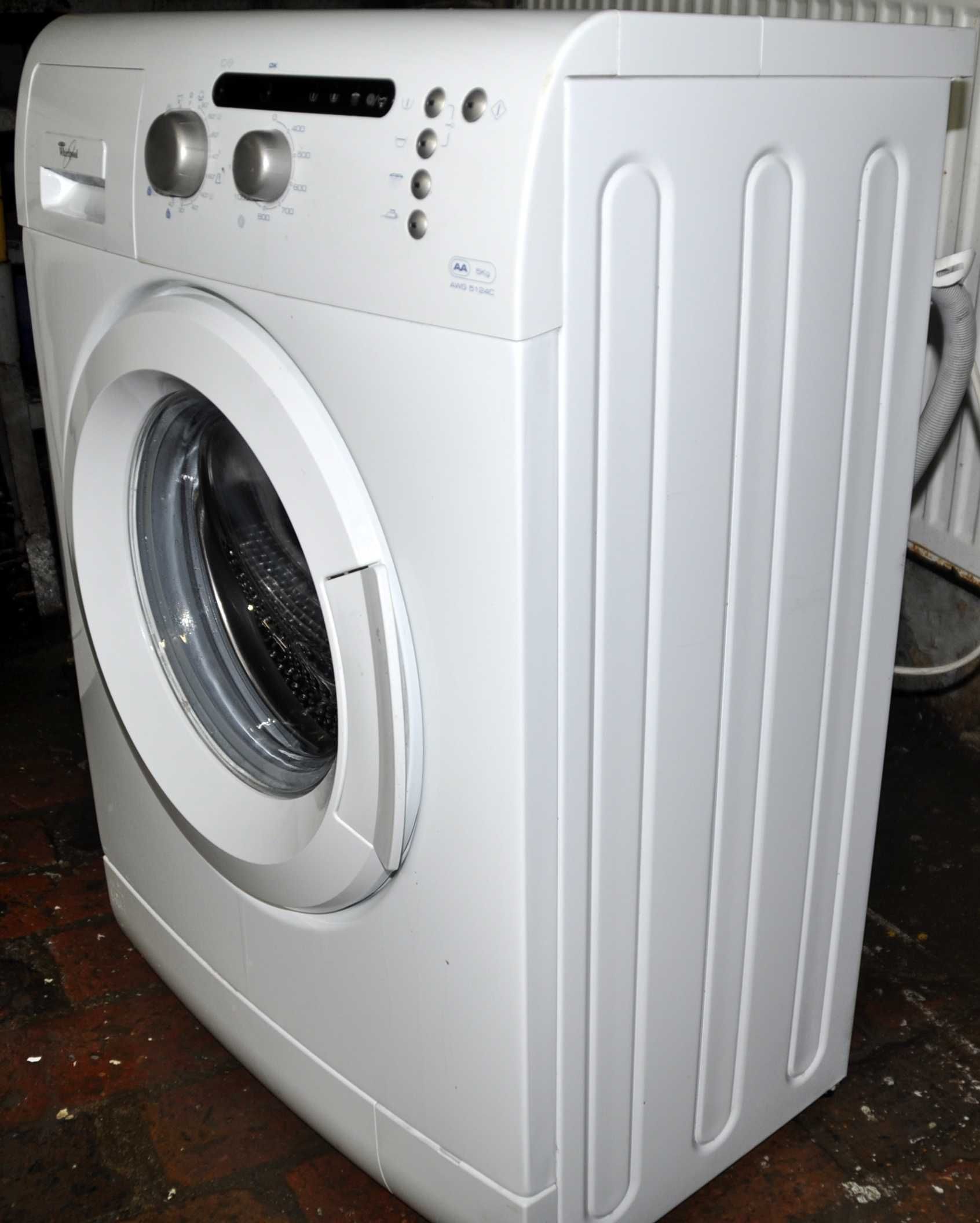 pralka pralki whirlpool SLIM 43 CM transport wniesienie podłącxzenie