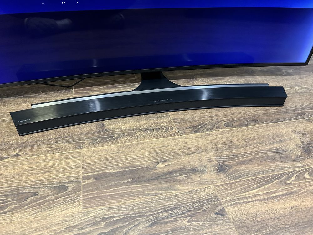 Televisao UE65JS8500T 65’’