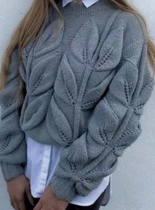 Свитер с крупными листьями под заказ