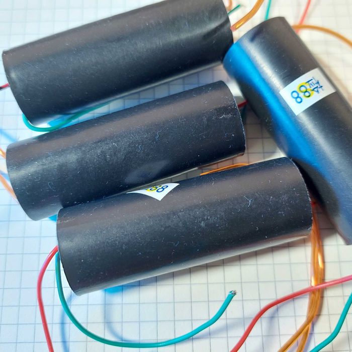 Высоковольтный преобразователь напряжения импульсный DC 800 000 Вольт