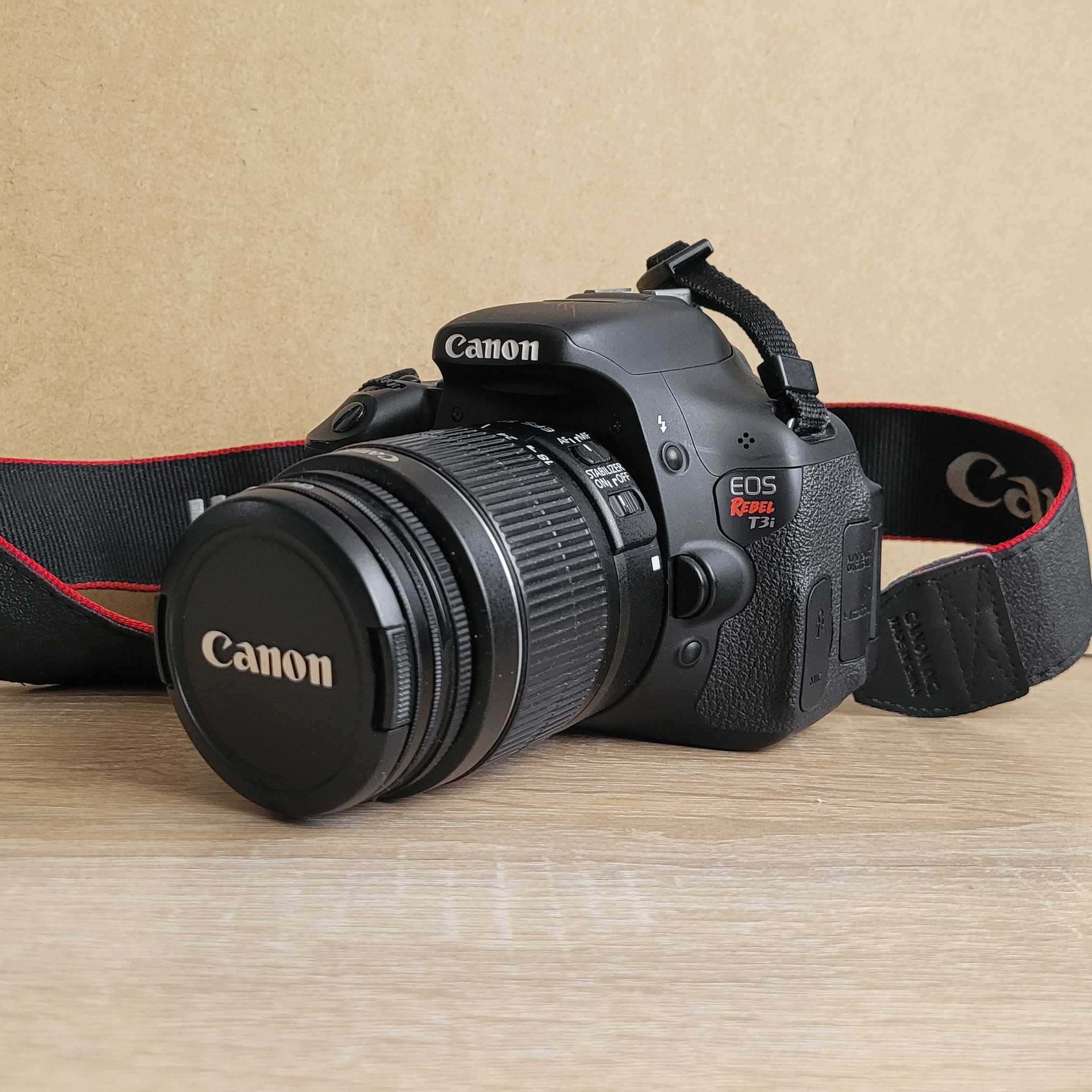 Canon EOS REBEL T3i (Canon 600d) + torba z akcesoriami