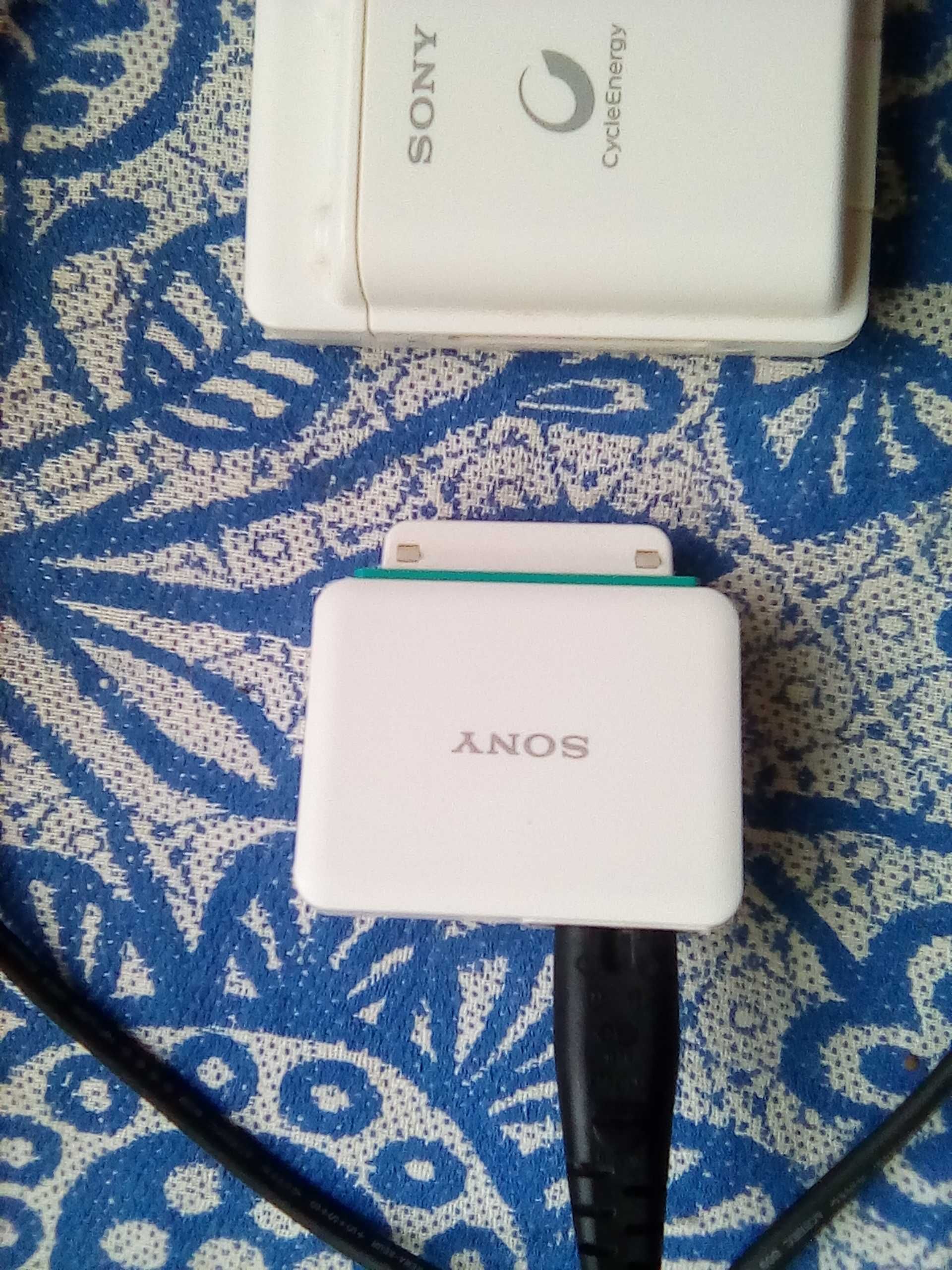 Зарядний пристрій Sony 2*AA, повербанк,  USB блок живлення 5 вольт!