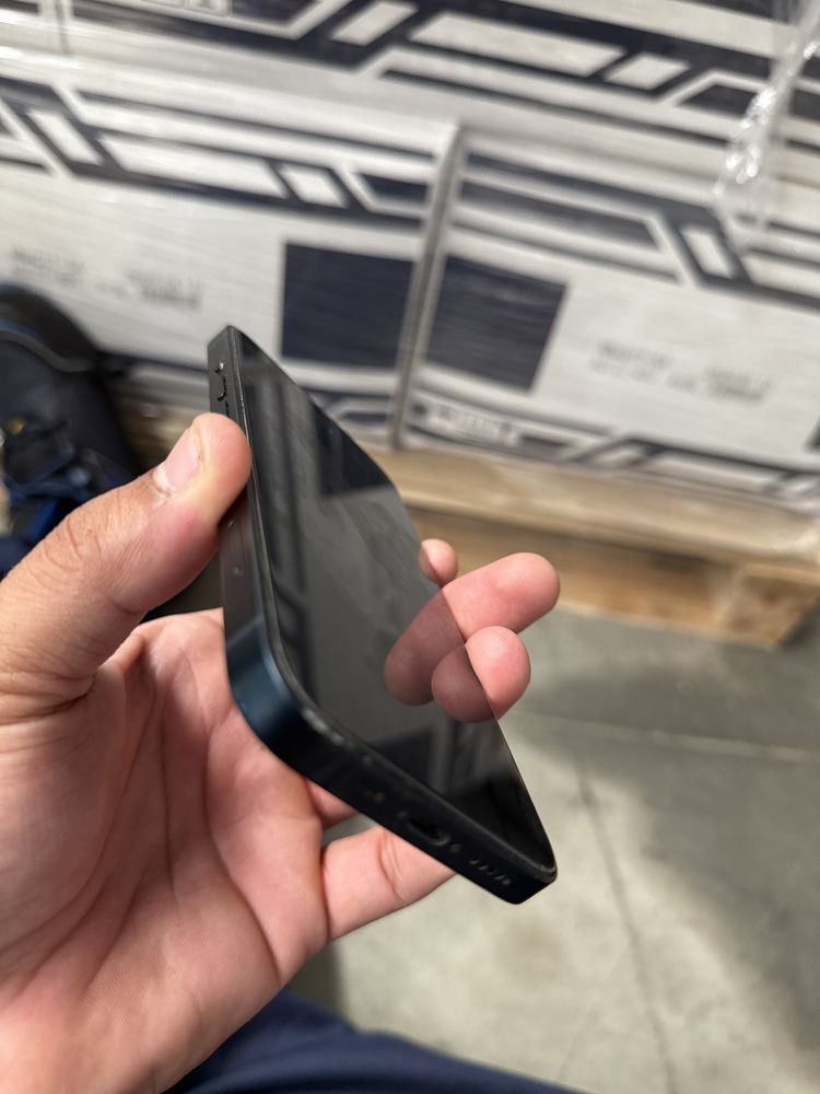 Iphone 13 128gb 8gb ram