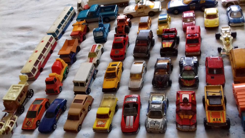 Carrinhos miniatura Majorette, Matchbox,Tomica,Corgi , outros