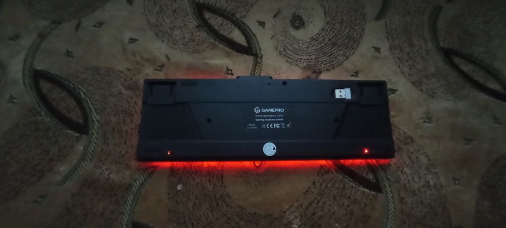 Продам бездротову ігрову  клавіатуру  Gamepro gk935