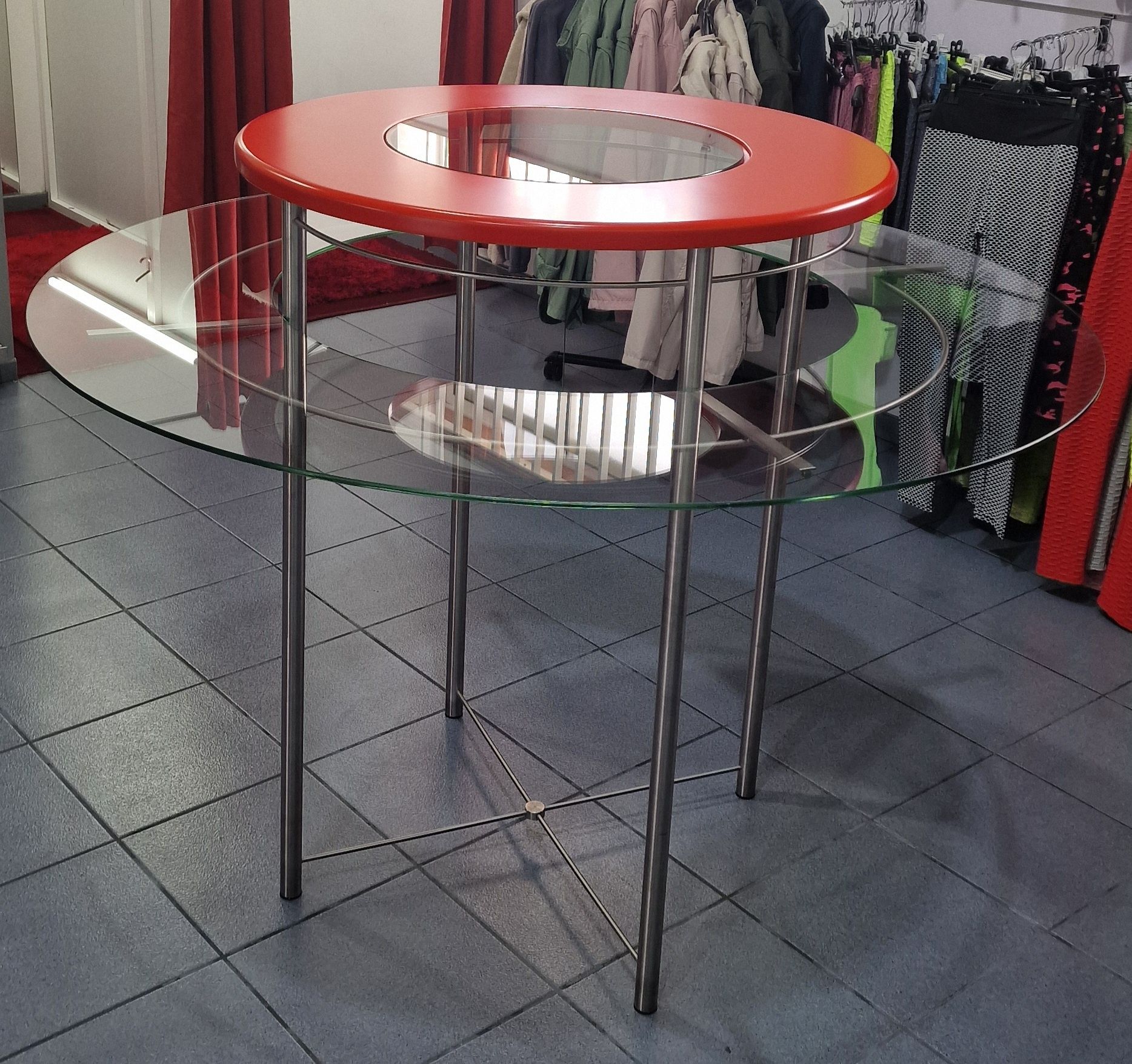 Mesa de vidro para loja