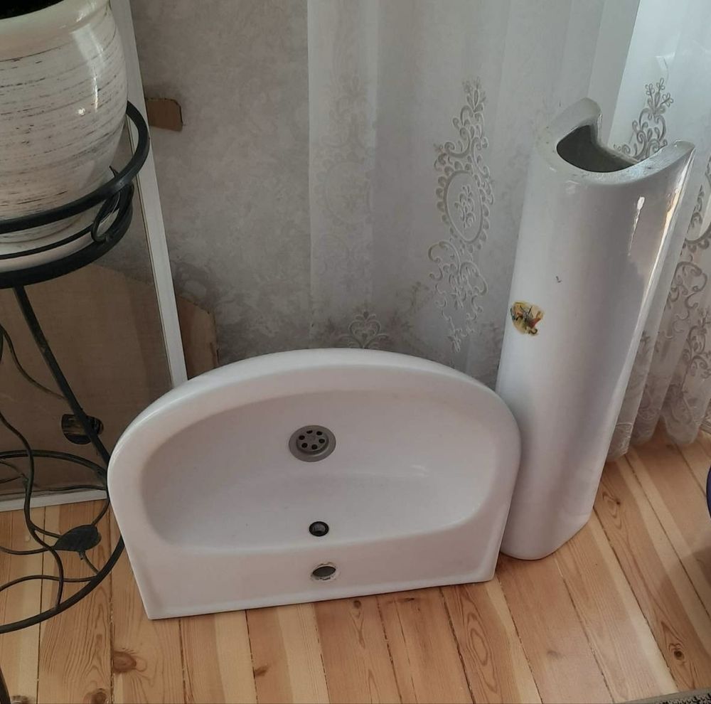 Продам умивальник б/у