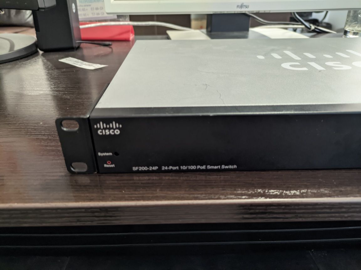 Свіч Cisco sf-200-24p 24-port 10/100 Poe smart