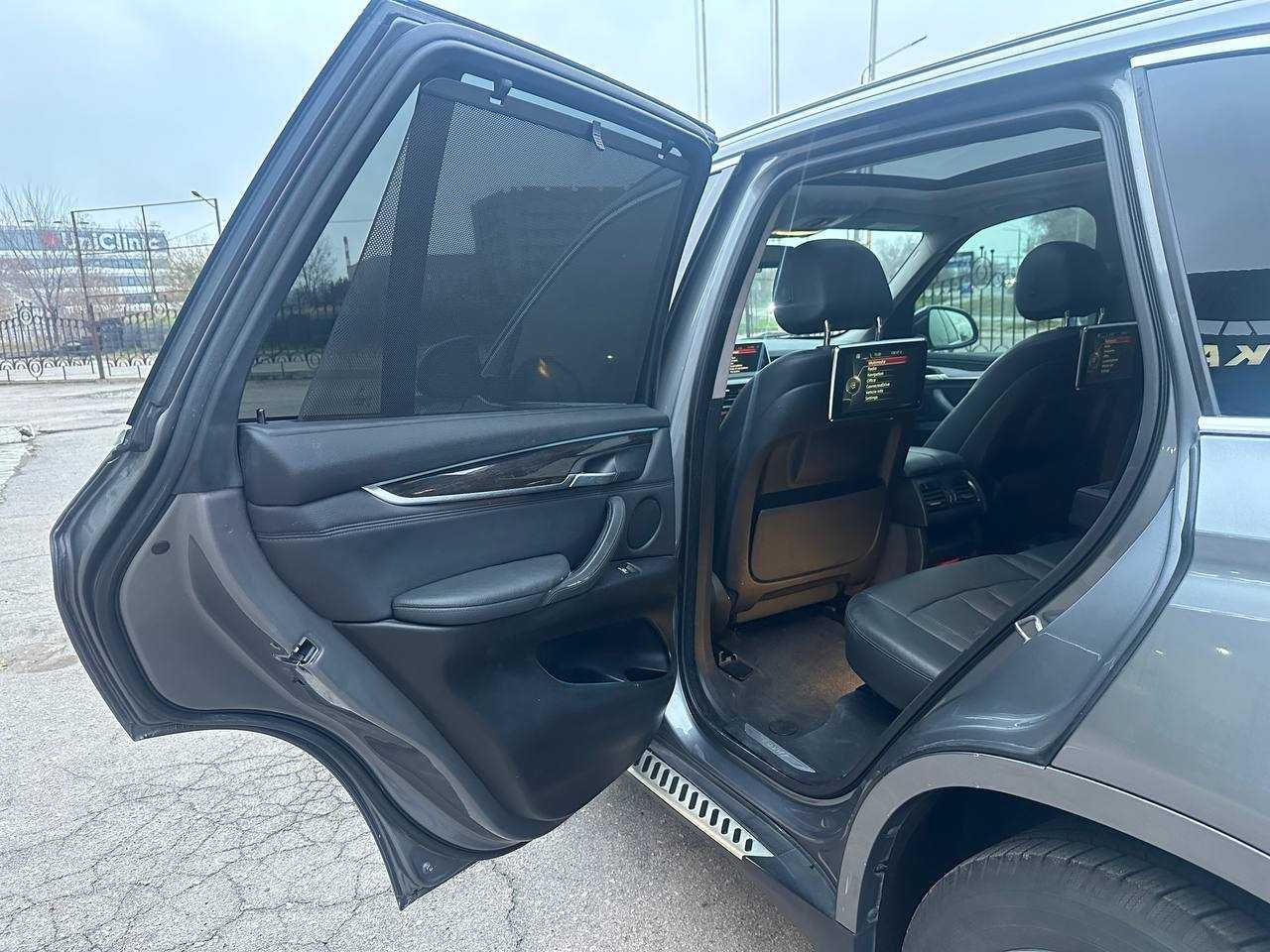 BMW X5 LUX 7 мест