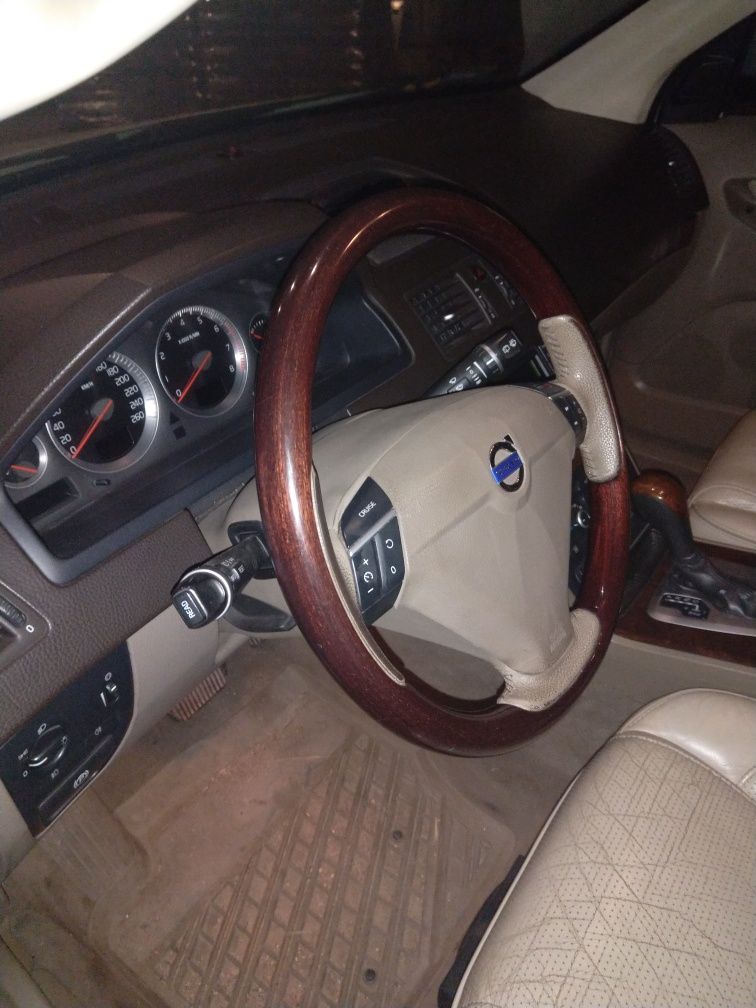 Volvo XC90 V8 4,4
