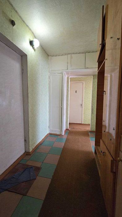 Продам 2-х кімнатну квартиру в центрі міста