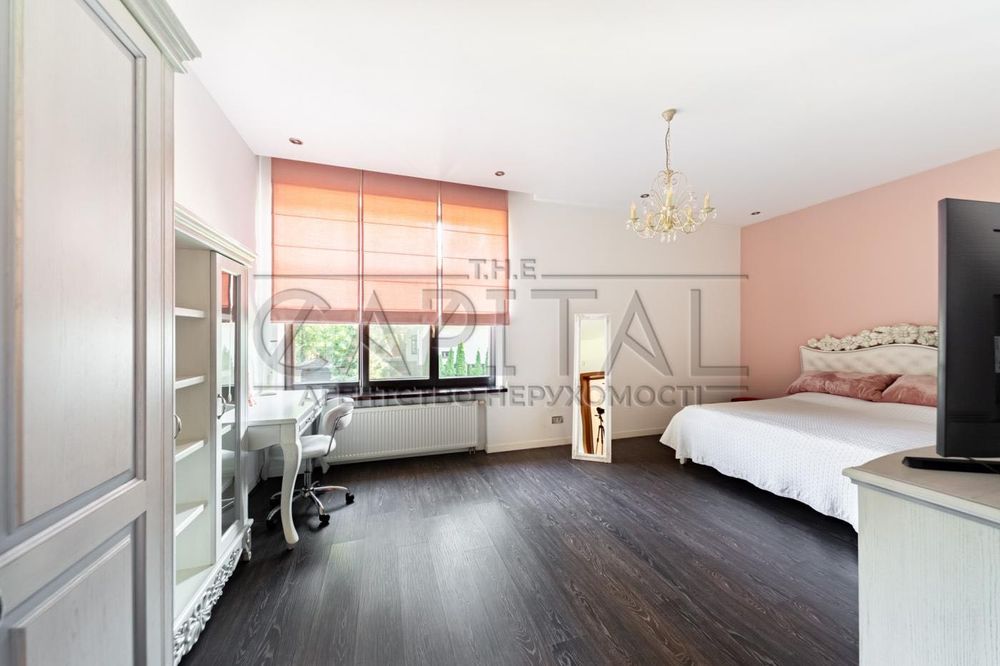 Пропонується в оренду чудовий будинок площею 300м2