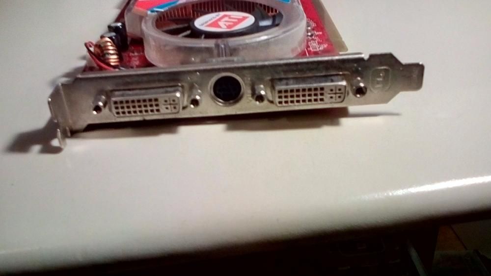 Placa Grafica ATI Radeon X1600 XT 256MB GDDR3