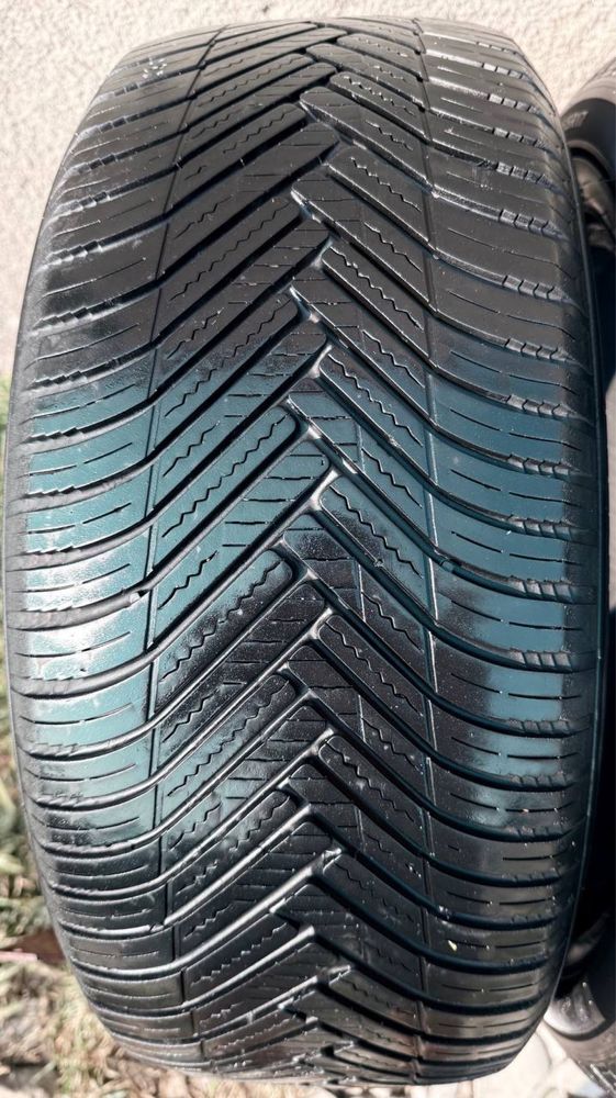 Шины б у 225/55R17 HANKOOK KINERGY 4S2 всесезонная