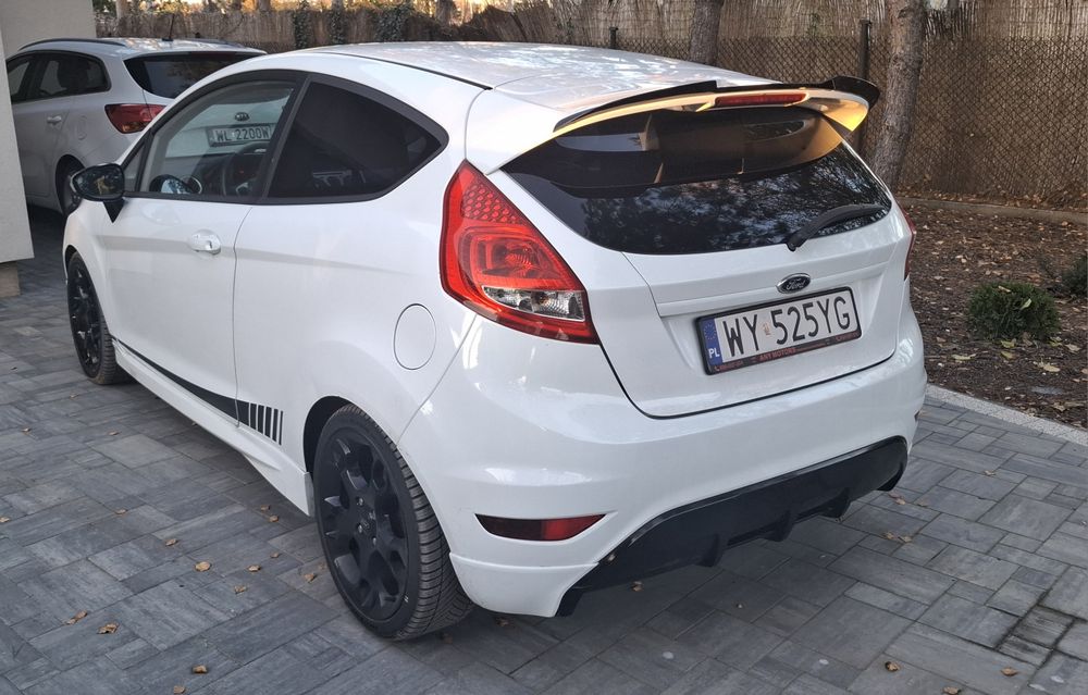 Ford Fiesta mk7 Sport 1.6 benzyna ST-line Individual