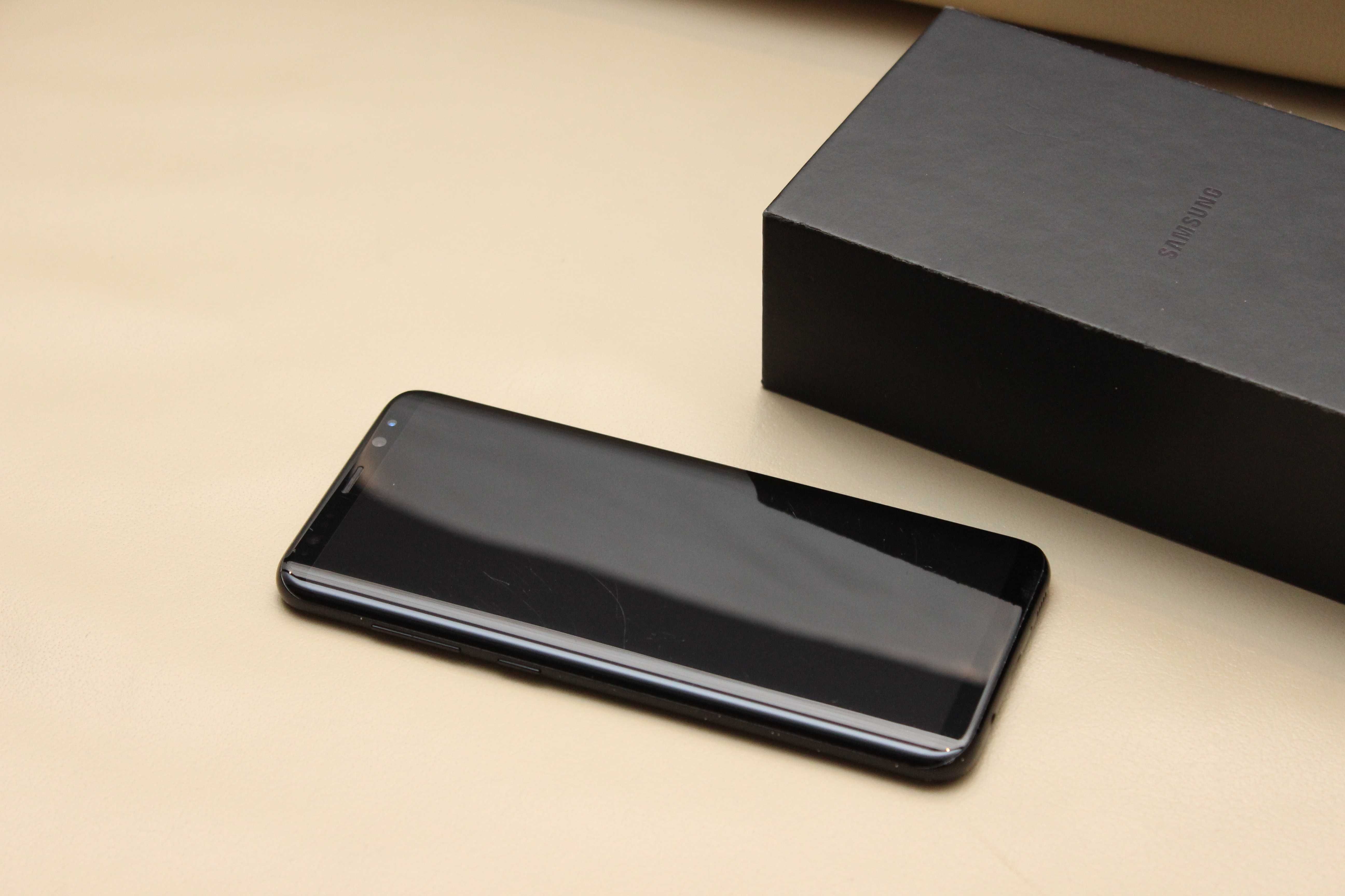 Samsung S8+ S8 Plus 4 / 64 GB