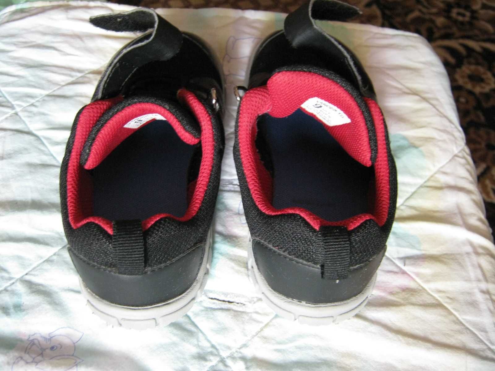 Детская обувь, кроссовки