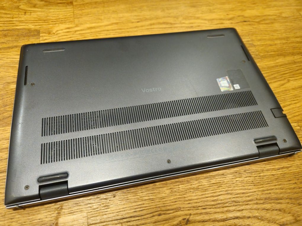 Dell Vostro 5415 Biznesowy Laptop 8GB 256Gb SSD AMD Ryzen 5 WIN 11 PRO
