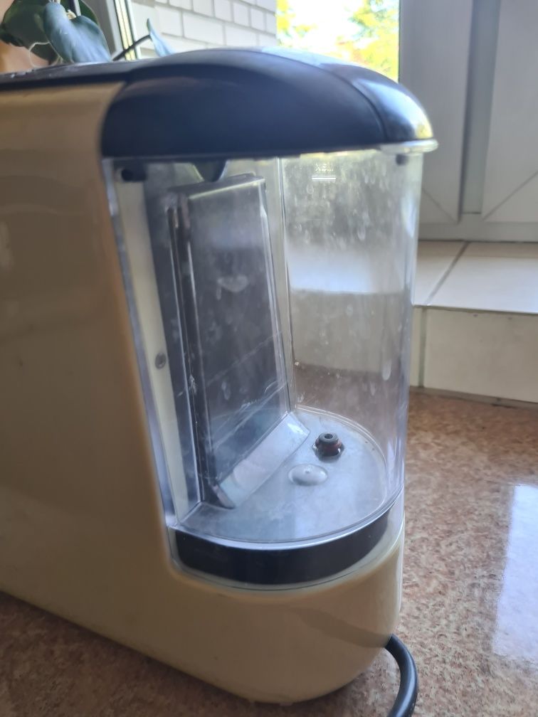 Ekspres do kawy kapsułkowy Efbe-Schott o mocy 1450W