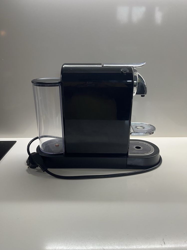 Máquina de café Nespresso Delongui