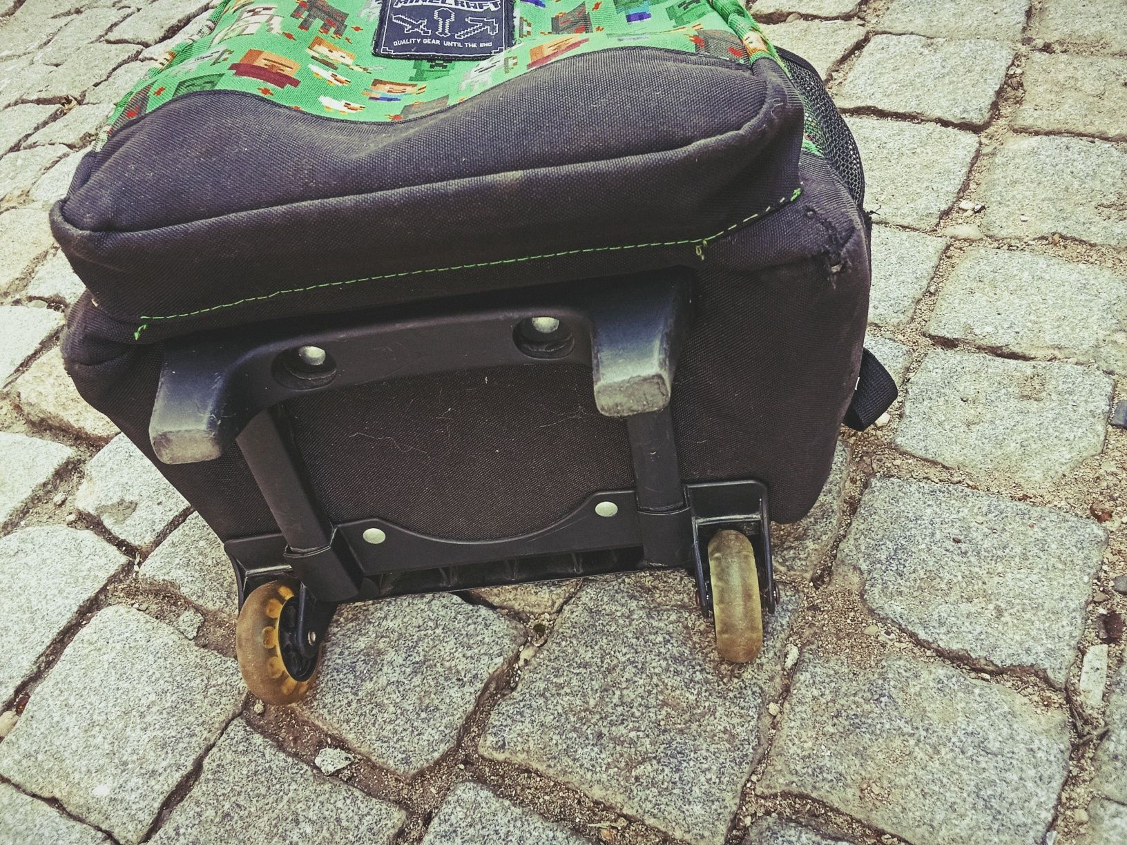 Mochila minecraft com rodinhas