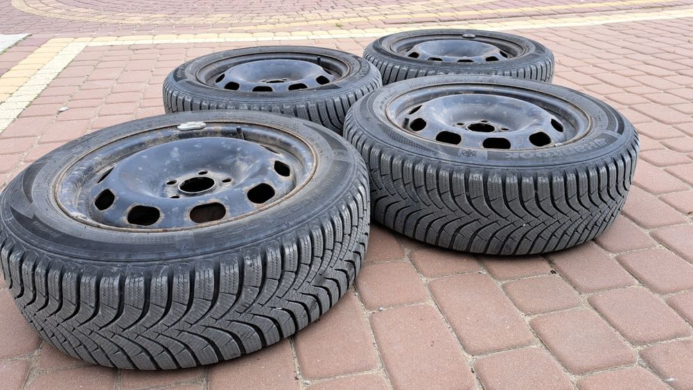 Opony zimowe 185/60R15 wraz z felgami stalowymi