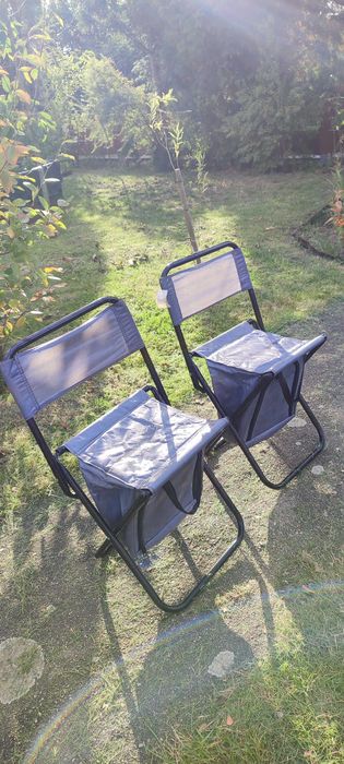 2 z Krzesełka na ryby, kemping