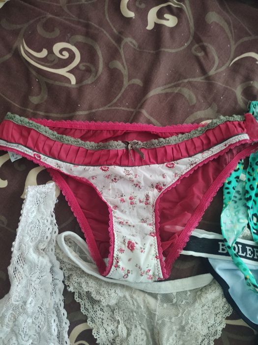 Женские трусики красивые удобные б/у