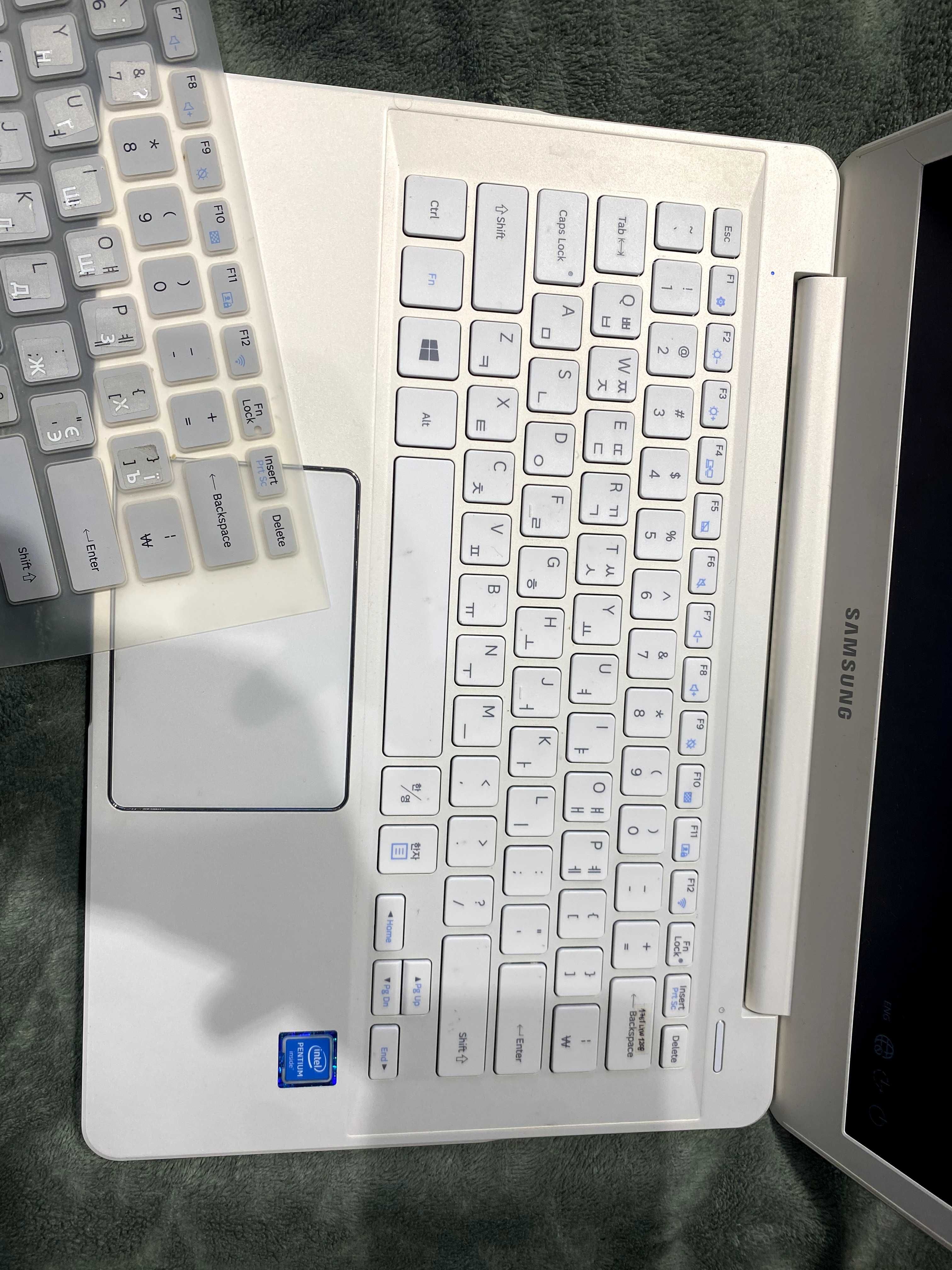 Ноутбук Samsung Laptop 9 Lite (910S3L)