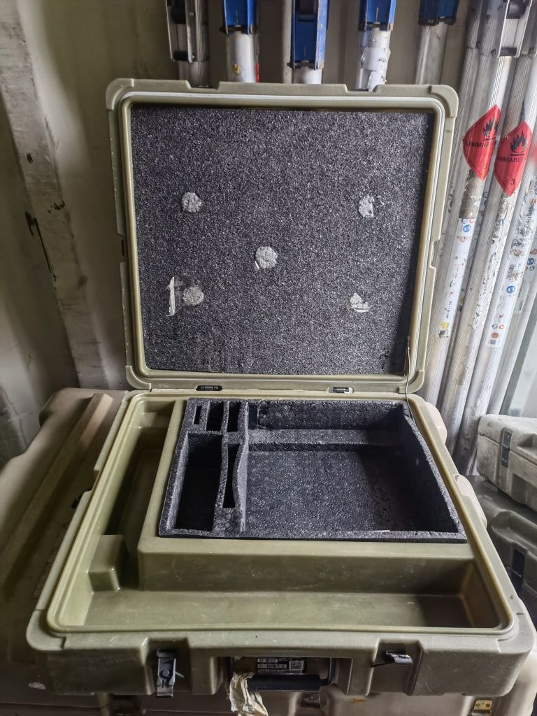 Walizka wyprawowa hermetyczne US army wojskowa laptop