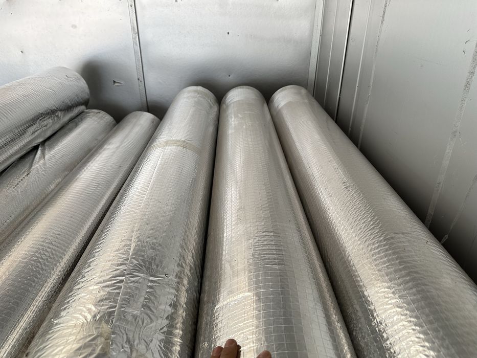 Folia paroizolacyjna zbrojona