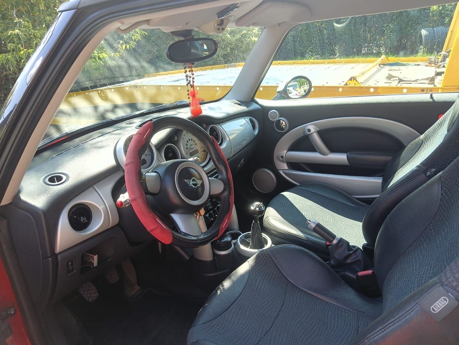 Sprzedam MINI COUPER 1.6 2003R