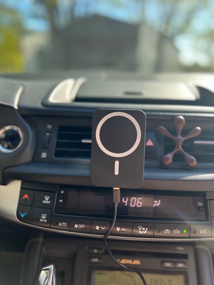 Магнитная зарядка Magsafe Magnetic Car Vent Mount