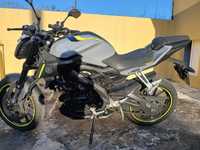 Vendo moto MT 125