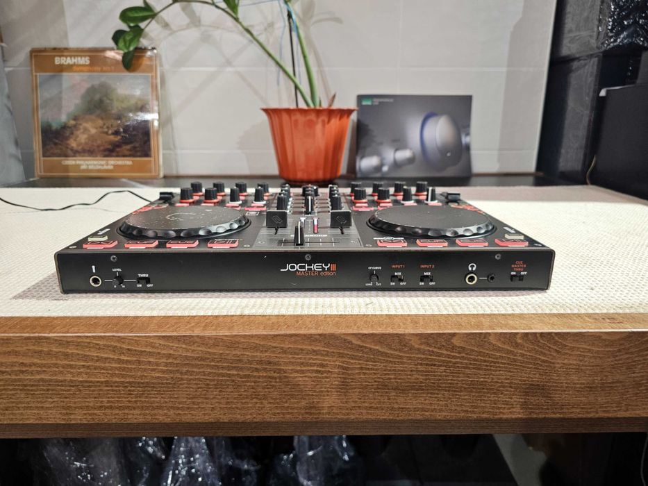 DJ контролер Reloop Jockey 3 Master Edition