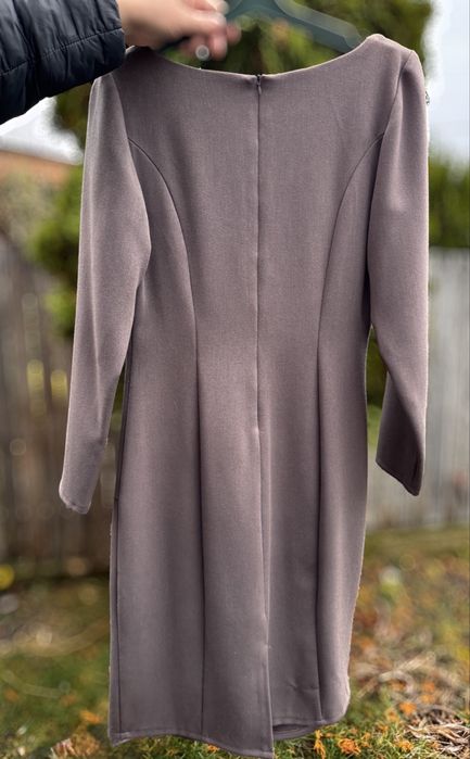 Сукня жіноча з декоративними квітами