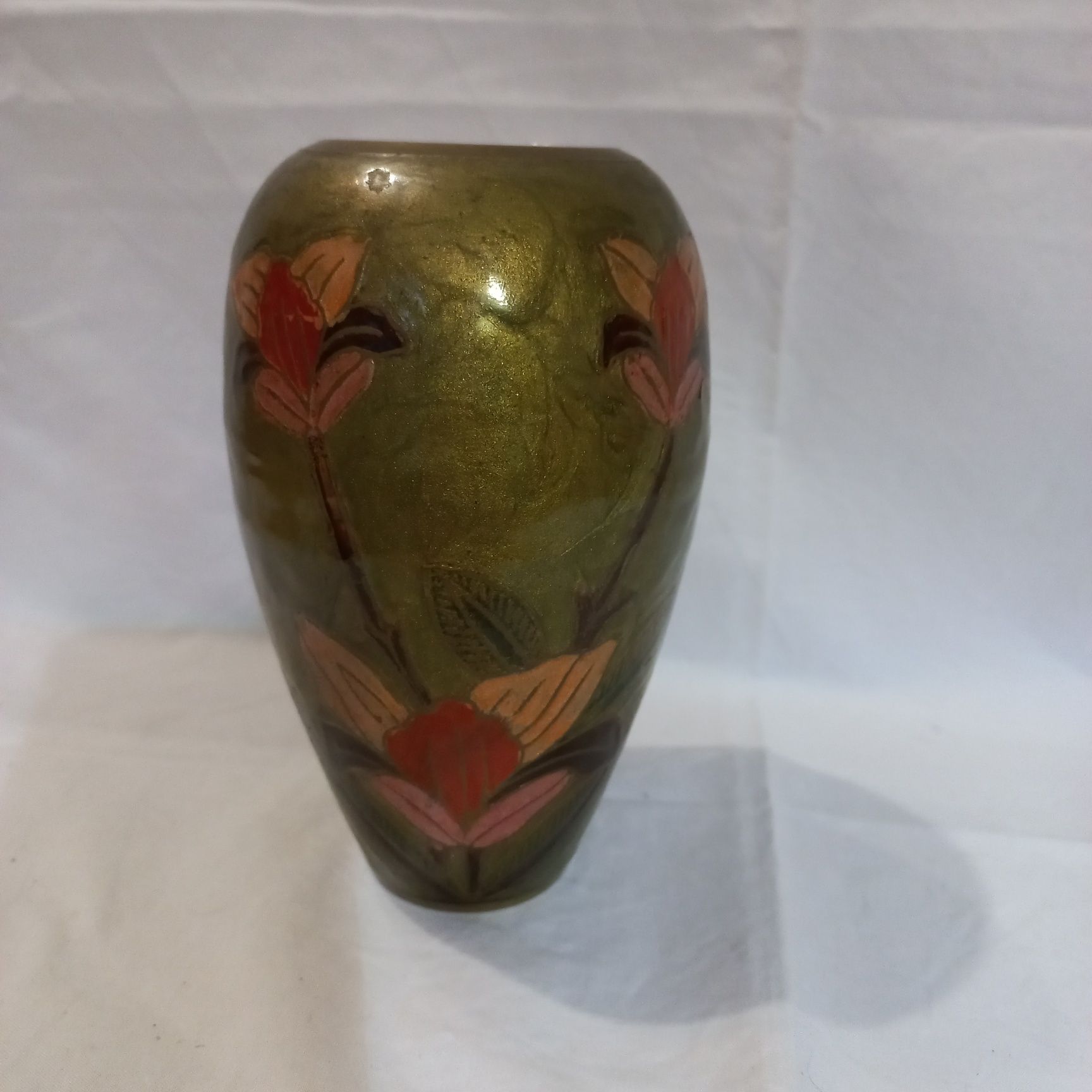 Jarra cobre com flores pintadas a mão e envernizada