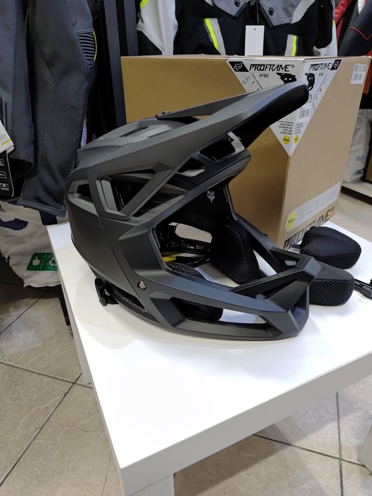 Kask FOX PROFRAME RS HFB6 cross rower czarny mat Matte Black roz  L