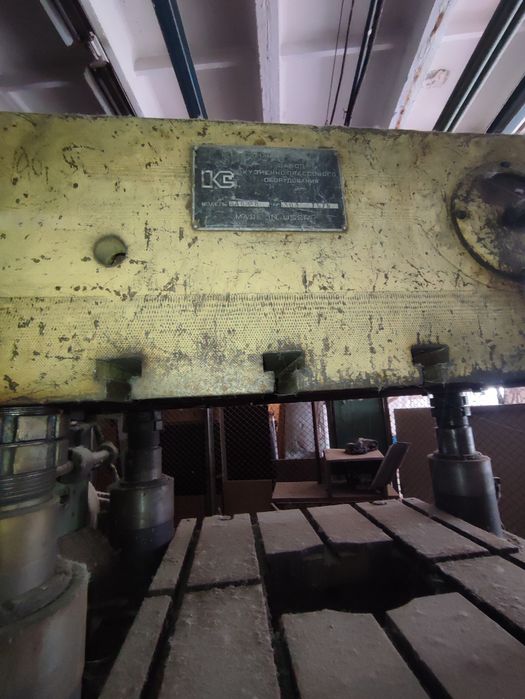 Листоштампувальний прес-автомат АА6328