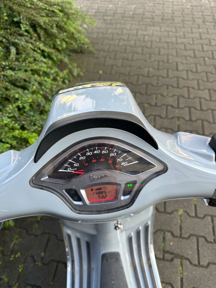 Piaggio Vespa sprint skuter 50.