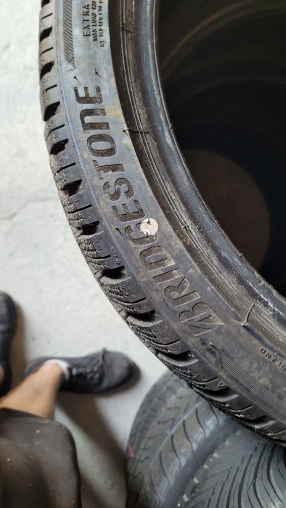 4x225/40r18 bridgestone blizzak lm005