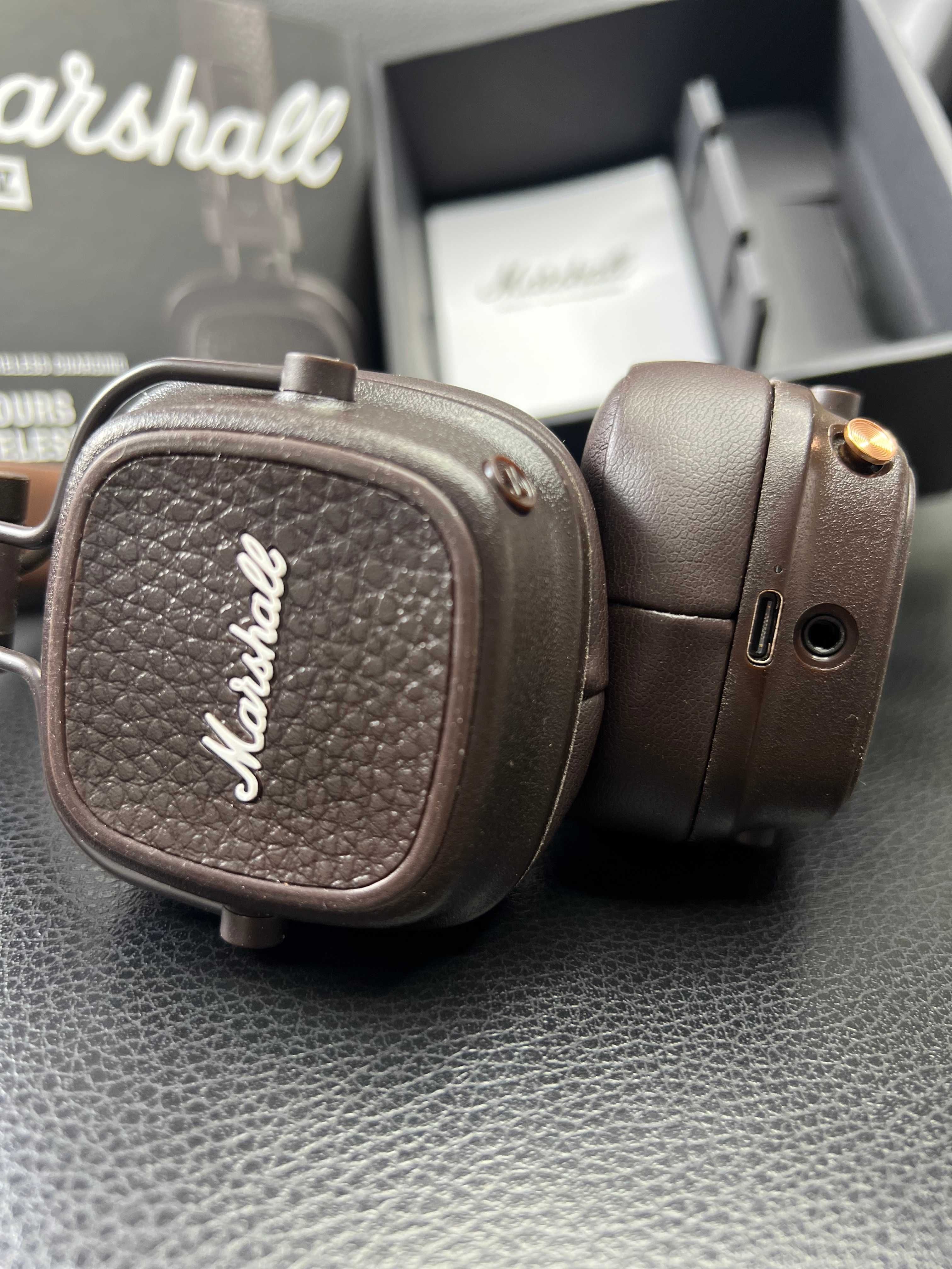 Marshall Major V Коричневі — Бездротові навушники з зарядом на тиждень