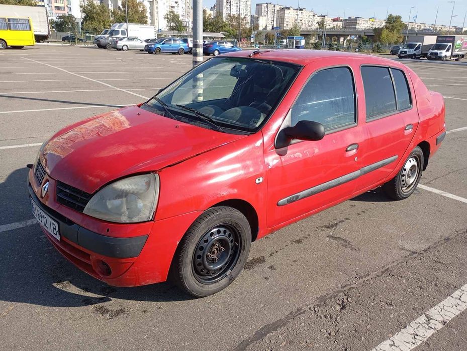 Renault Clio symbol 2004р.  1,4 бенз.