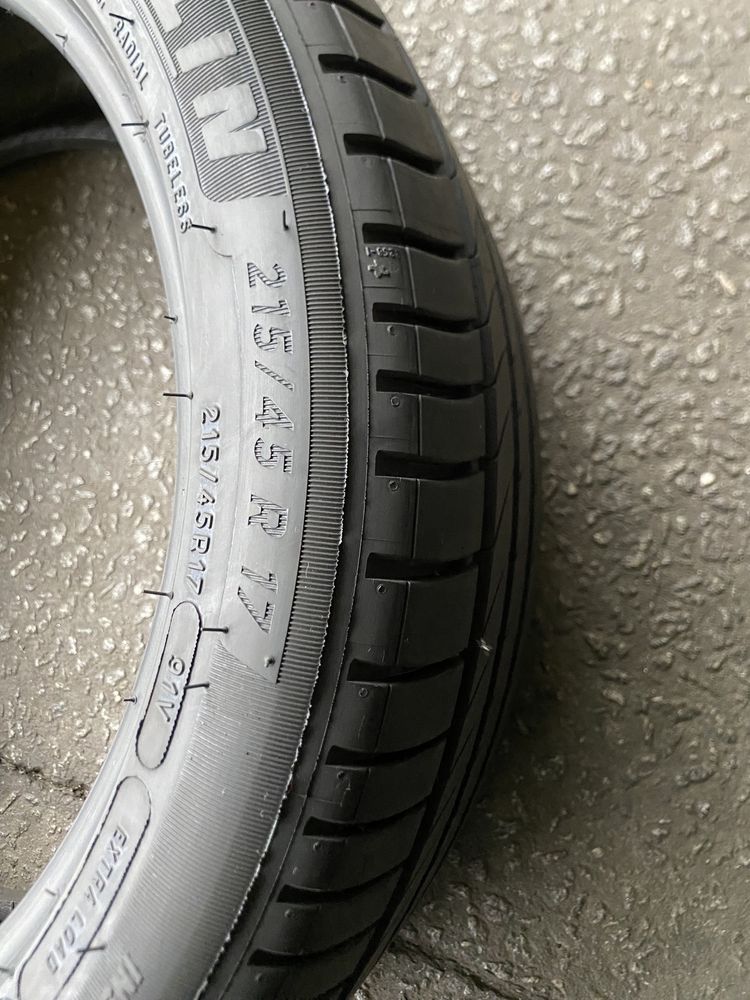 Pneus 215/45/17 Michelin Primacy 4