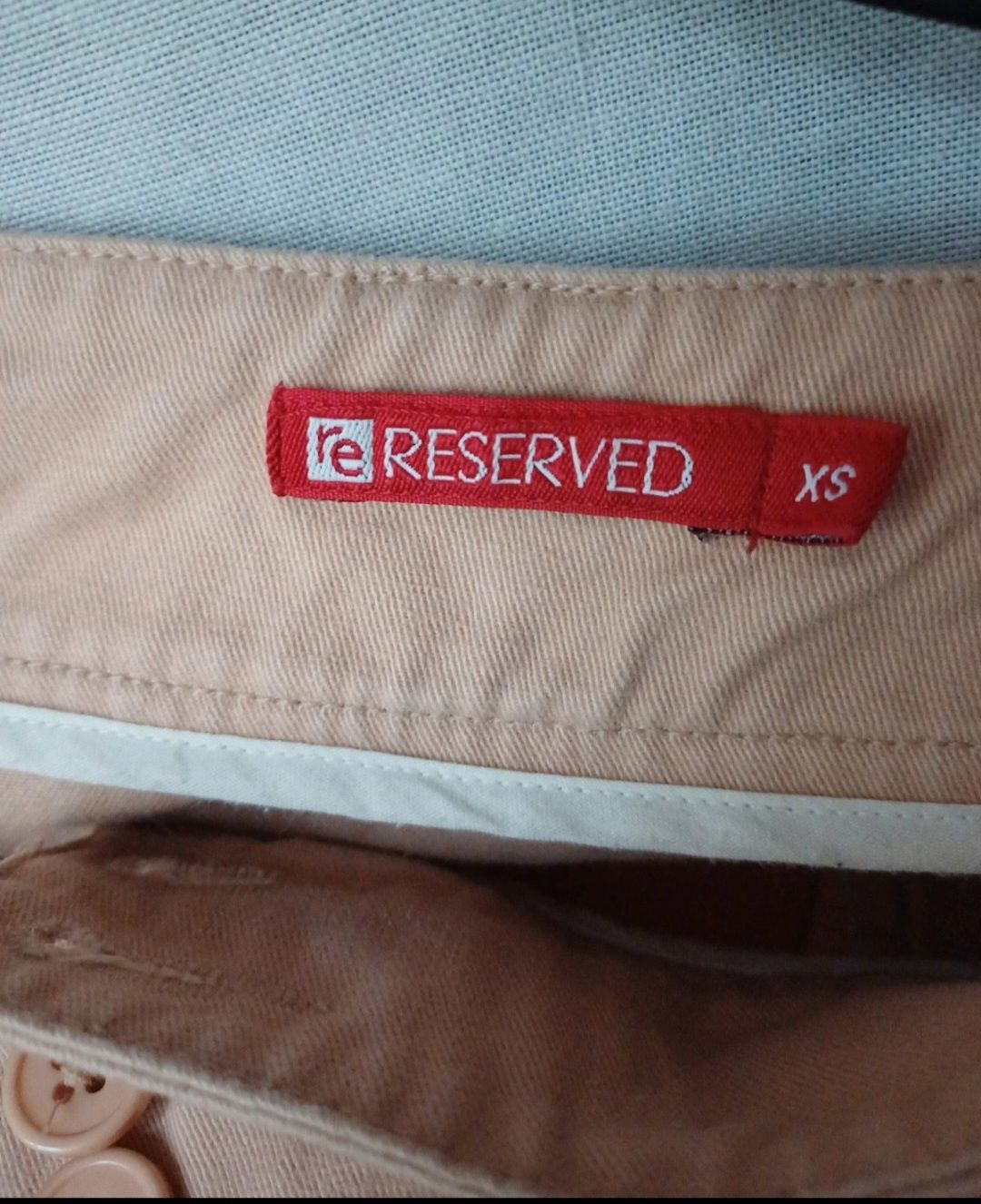 Reserved spódnica midi beż bawełna Wąska rozporek