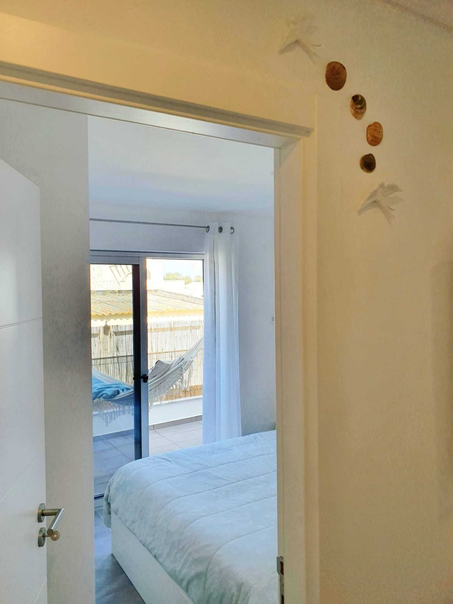 T1 Monte Gordo a 100m da praia