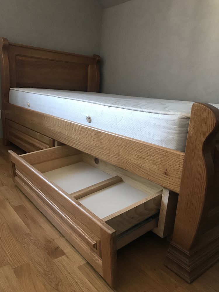 односпальне ліжко