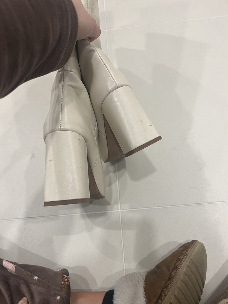 Botas cremes zara tam 37